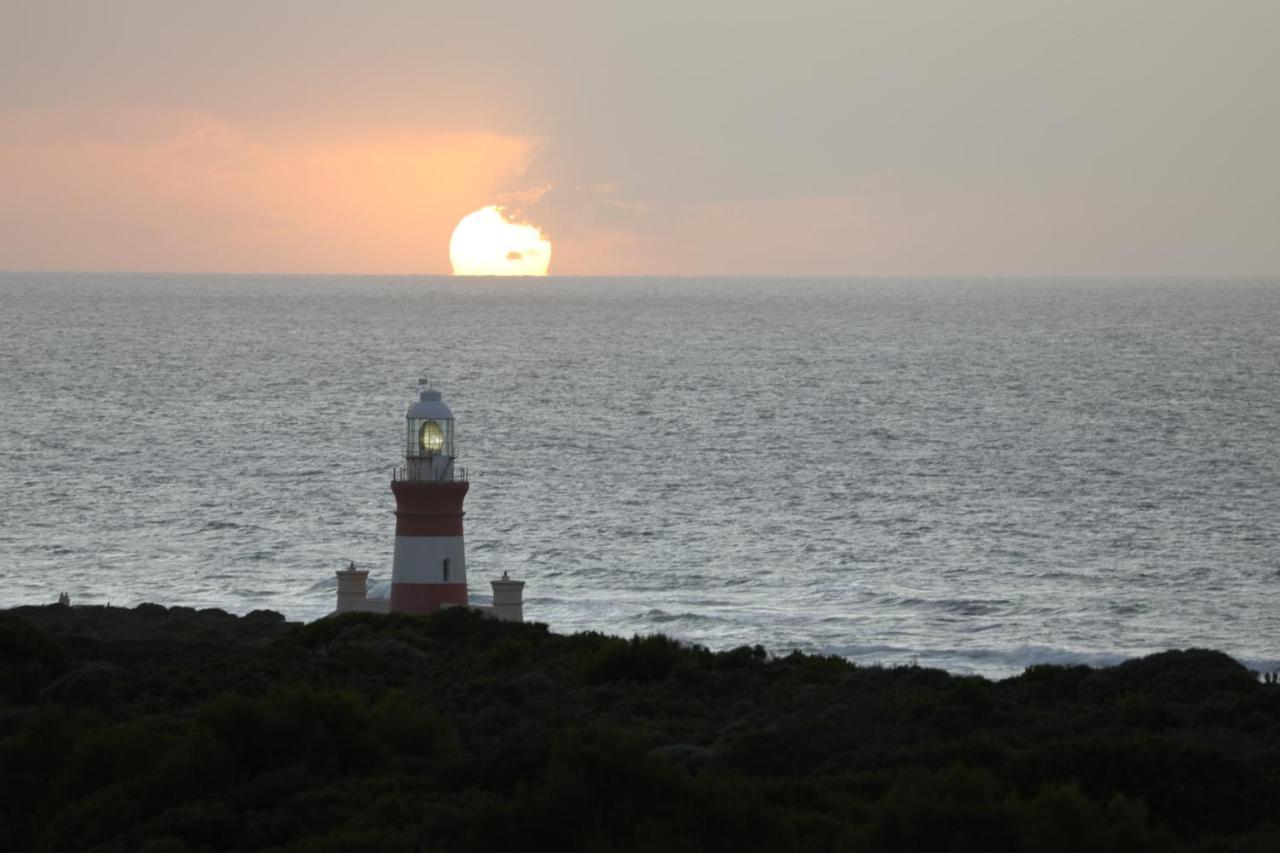 Southern Most Tip Of Africa Apartment With Sea Views アグラス エクステリア 写真